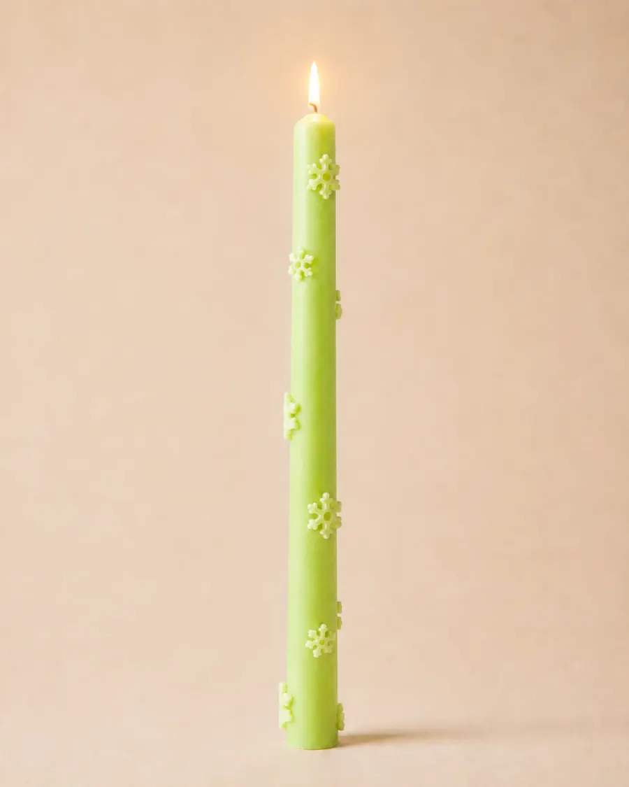 Frozen Rod Candle candle lit